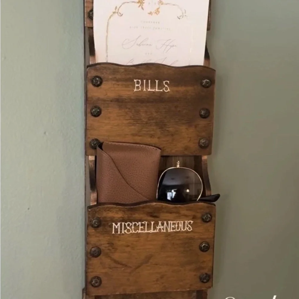 VTG Wooden Wall Organizer with Multiple Slots